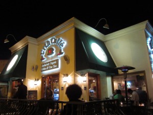 Urth Cafe - Outside