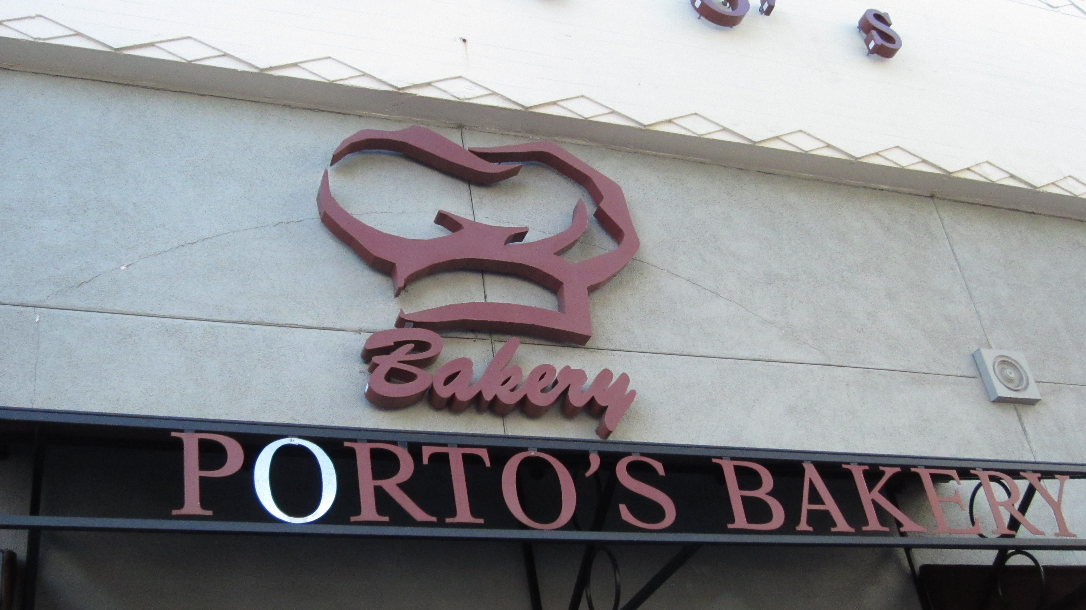 Portos Bakery