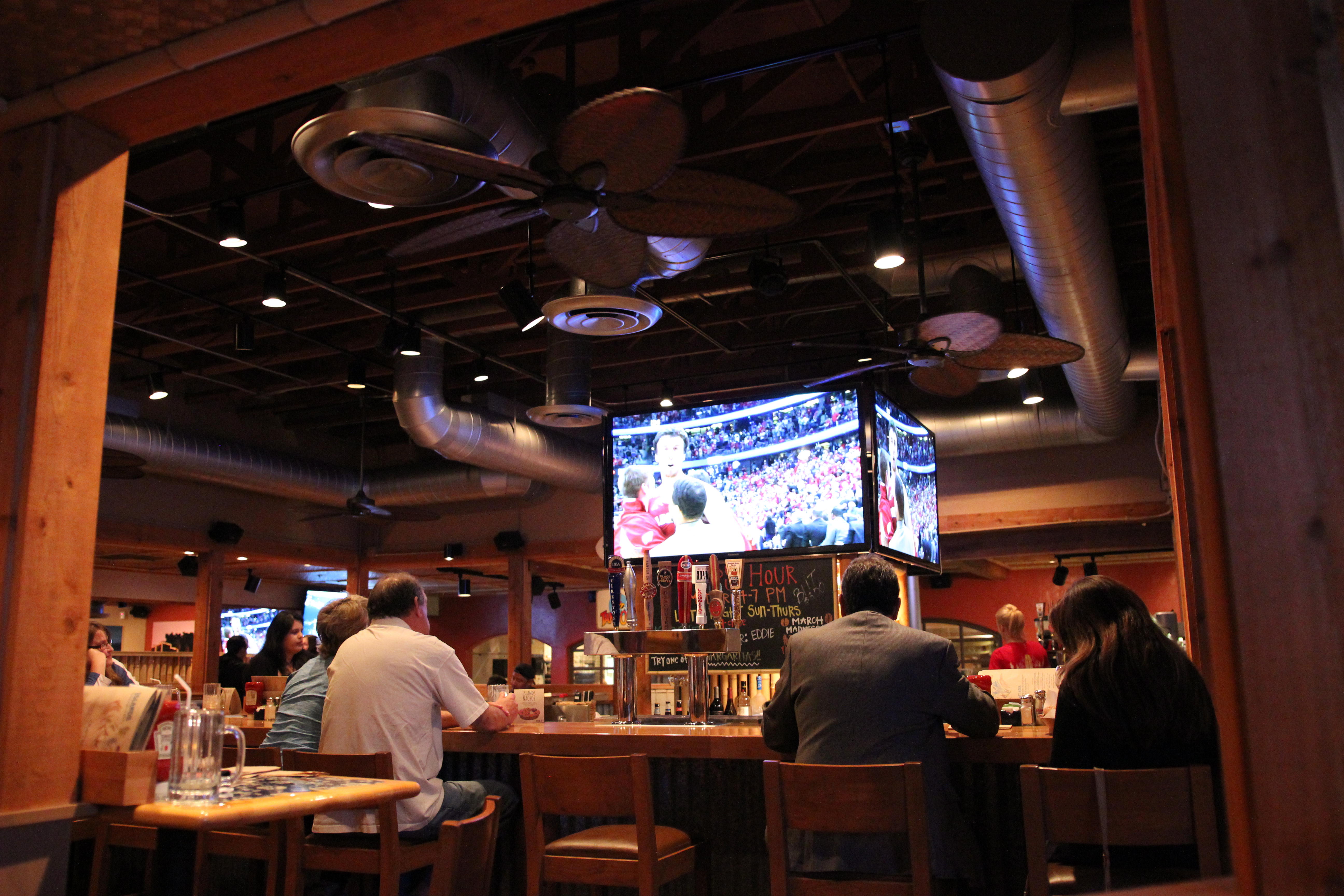 islands restaurant
